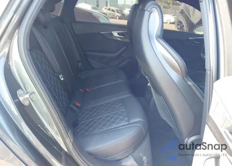 2018 Audi S4 3.0T Premium Plus z USA, uszkodzony, nr VIN WAUC4AF48JA002718